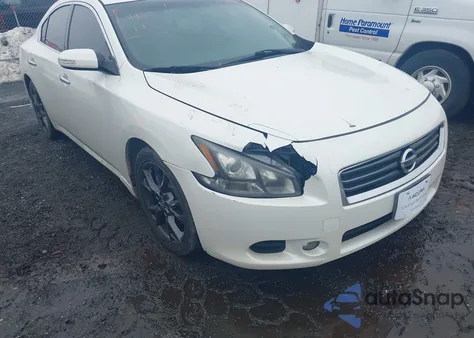 2014 Nissan Maxima 3.5 S z USA, uszkodzony, nr VIN 1N4AA5AP6EC498890